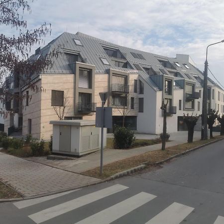 Beli Apartman Melygarazzsal Héviz Zewnętrze zdjęcie