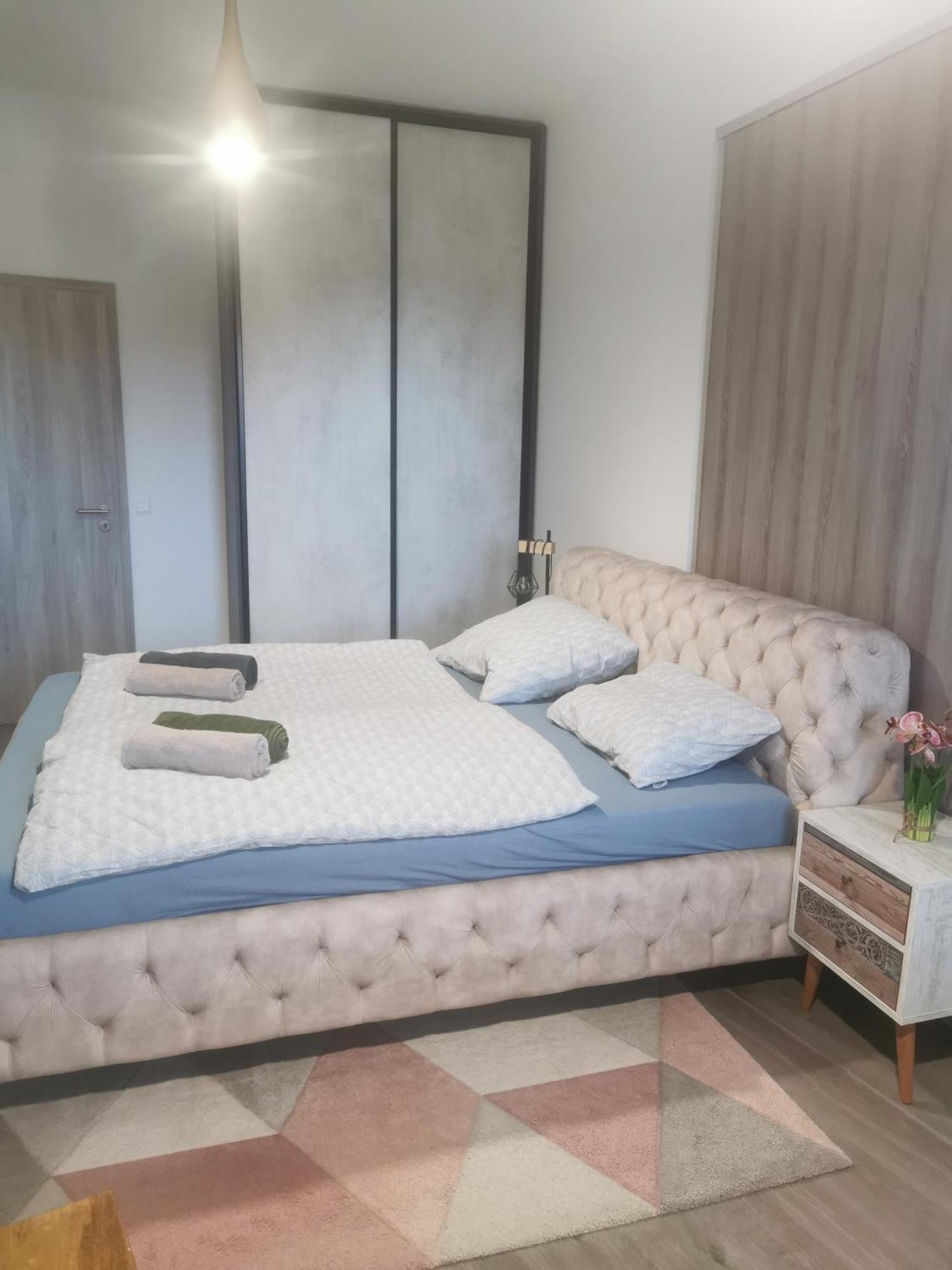 Beli Apartman Melygarazzsal Héviz Zewnętrze zdjęcie